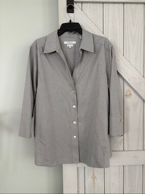 Foxcroft Light Gray Heritage Non Iron Button-Down Shirt Women’s